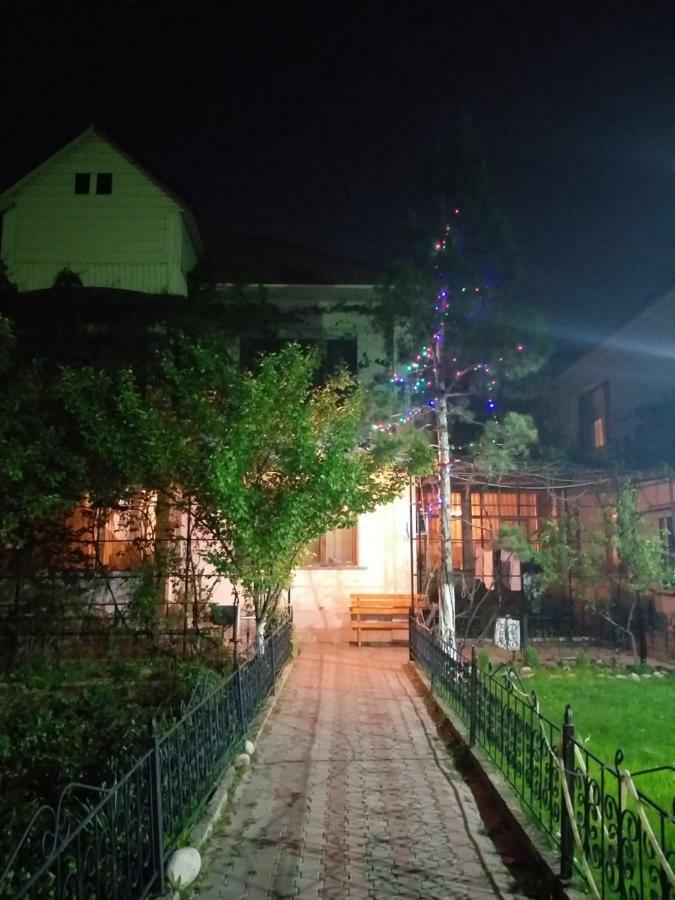 Albergue Shymhostle Shymkent Exterior foto